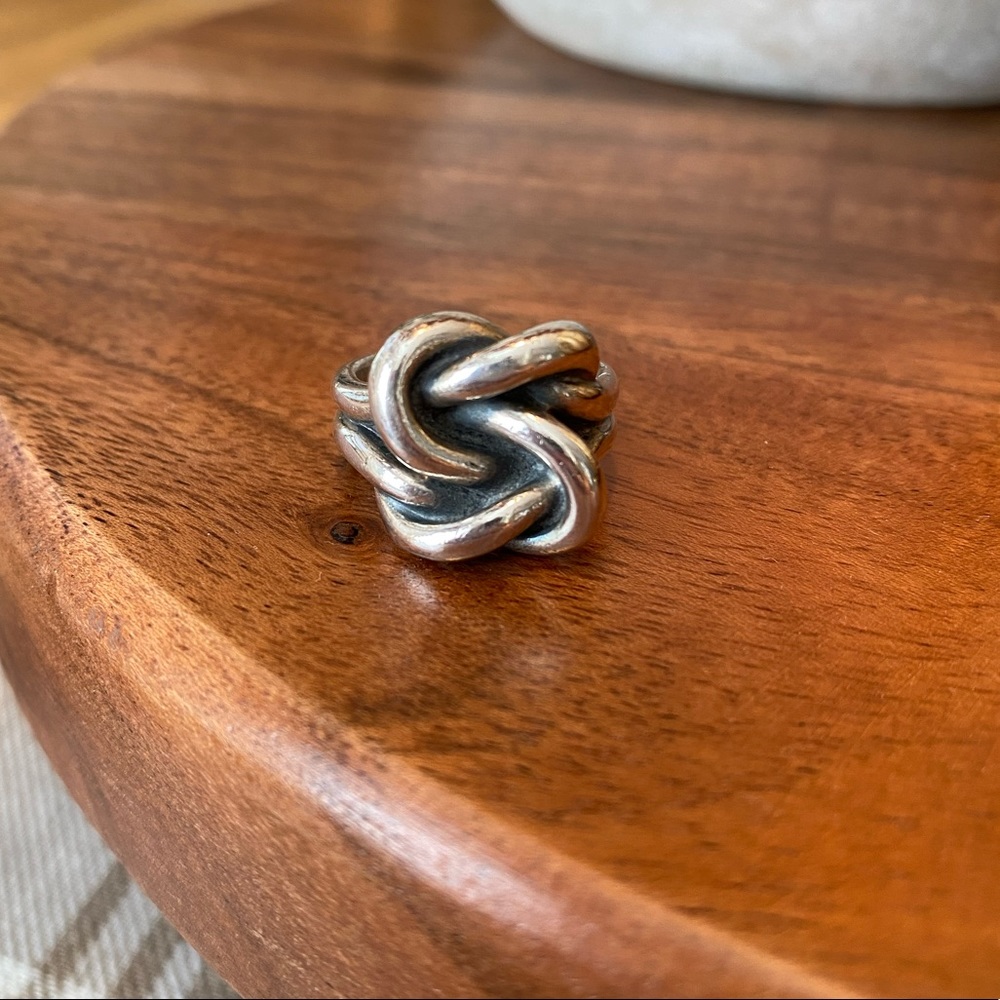 James Avery Bold Lovers Knot Ring - Retired Design
